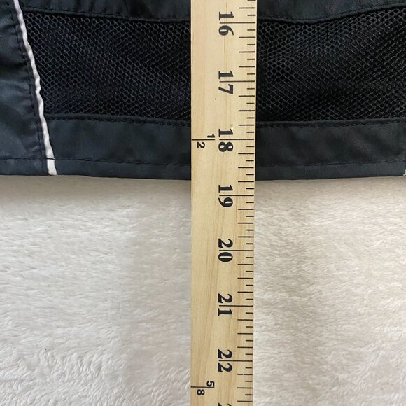 Nike Drawstring Black & White Gym Bag Vented - Picture 6 of 6